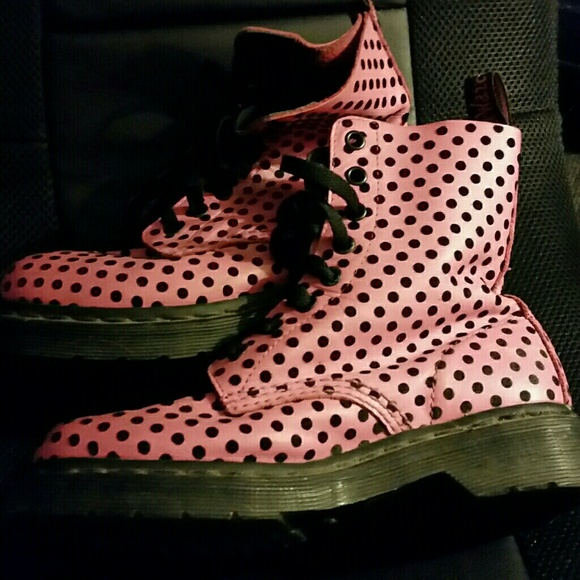 Dr. Martens Shoes - Doc Martins
